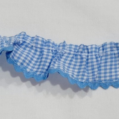 Folho azul com quadradinhos