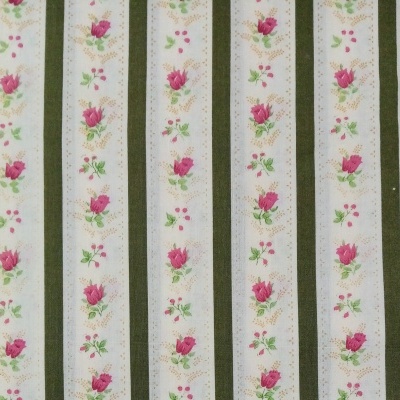 Chita com fundo pérola com riscas verde seco