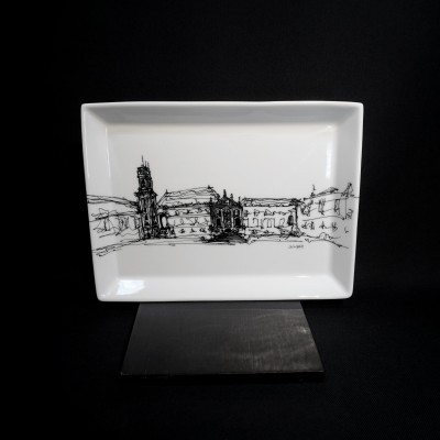 Prato retangular branco com desenho arquitetónico preto