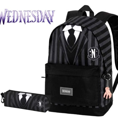 Mochila e estojo escolares com padrão a riscas a imitar fato e gravata