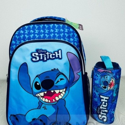 Mochila e estojo azuis com personagem Stitch da Disney