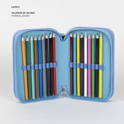 Estojo azul aberto com 18 lápis de cores diferentes