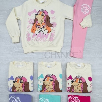 Conjunto de roupa infantil com camisola creme e calças coloridas com logo PAW PATROL