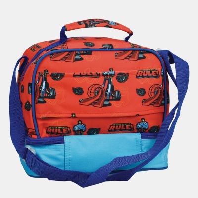 Mala térmica infantil vermelha e azul com padrão de carrinhos e números e texto LEGAL RULES!