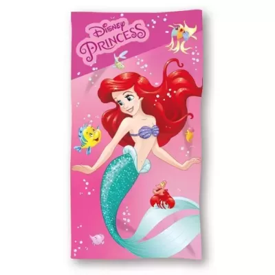 Toalha rosa com estampa da princesa Ariel da Disney em ambiente aquático com peixes e texto Disney Princess