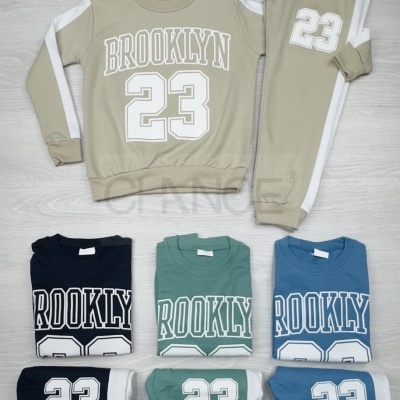 Conjunto de roupa casual com camisola manga longa e calças coordenadas em quatro cores diferentes