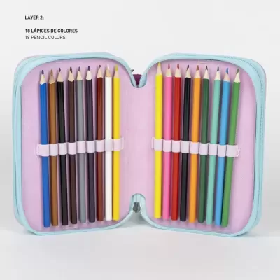 Estojo azul claro com 18 lápis de cor dentro