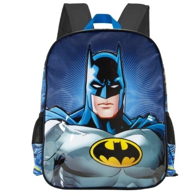 Mochila infantil azul com imagem do Batman e símbolo do morcego