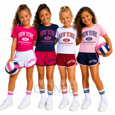 Quatro meninas com roupas esportivas coloridas e bolas de voleibol em fundo branco.