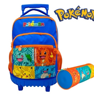 Mochila de rodinhas azul e laranja com personagens Pokémon e estojo cilíndrico colorido correspondente