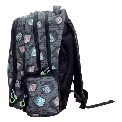 Mochila cinzenta com padrão de cubos coloridos e vários compartimentos