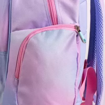 Mochila lilás com bolso frontal rosa e alças acolchoadas