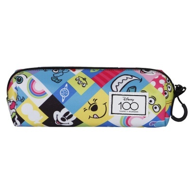 Estojo escolar Disney colorido com padrão de personagens e etiqueta branca