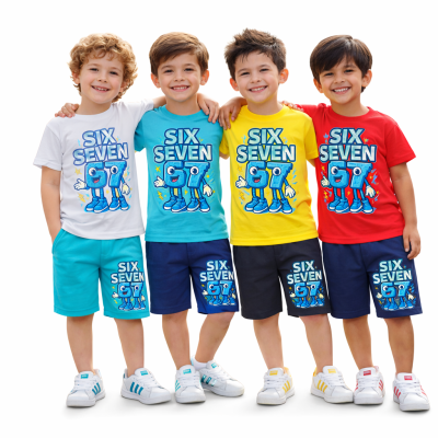 Quatro meninos com roupas coloridas e sapatos brancos com riscas coloridas