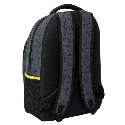 Mochila preta com alças acolchoadas e padrão cinza com desenhos