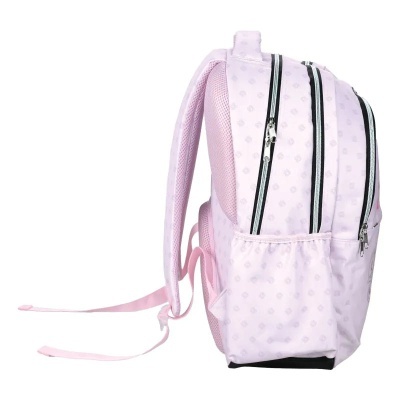 Mochila rosa clara com padrões e fechos de correr pretos, vista lateral