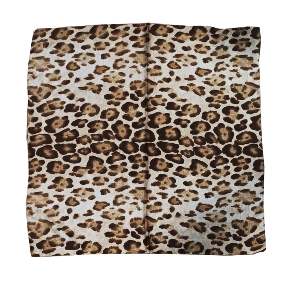 Lenço quadrado animal print castanho e bege