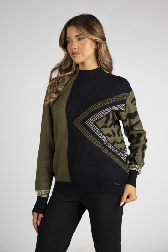 Camisola preta e verde-oliva com padrão geométrico e animal print