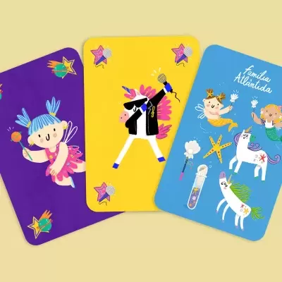Cartas infantis coloridas com desenhos de fada, unicórnio e personagens marinhos