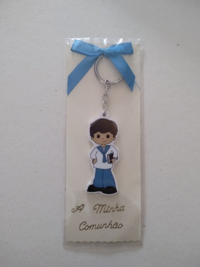 Porta-chaves menino vestido de médico com texto A Minha Comunhão