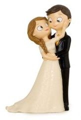 Estatueta de casal de noivos em estilo cartoon vestindo roupa formal