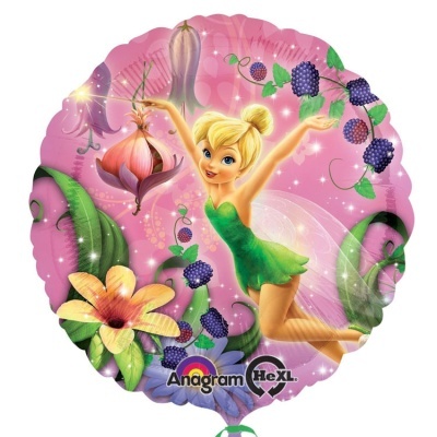 Balão redondo com imagem da fada Sininho em fundo cor-de-rosa com flores e amoras