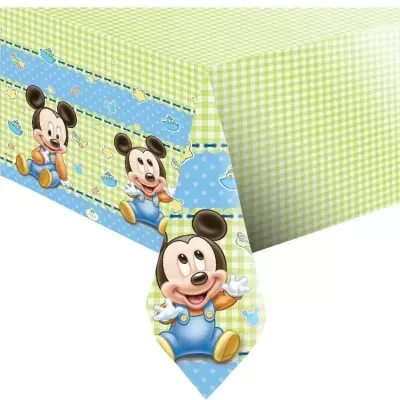 Toalha de mesa padrão verde com detalhe lateral azul com estampas do Mickey Mouse