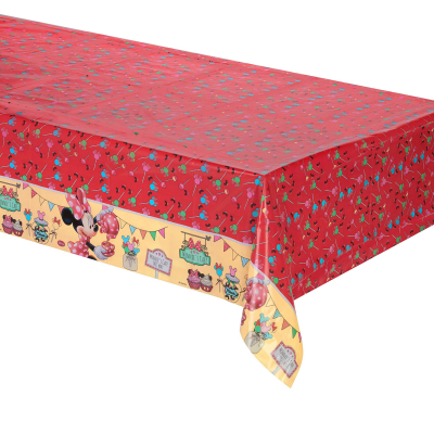 Toalha de mesa de plástico vermelha com padrão de confetis e imagem da Minnie Mouse com cupcakes na borda