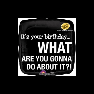 Balão preto quadrado com texto branco em inglês e logotipos coloridos