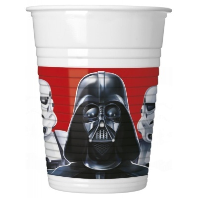 Copo plástico branco com design Star Wars e personagens Darth Vader e Stormtroopers.