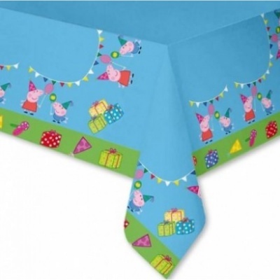 Toalha de mesa azul com desenhos de Peppa Pig, balões, bandeirolas e presentes coloridos