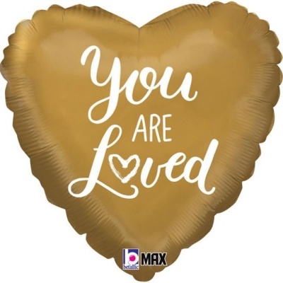 Balão dourado em forma de coração com texto branco You ARE Loved