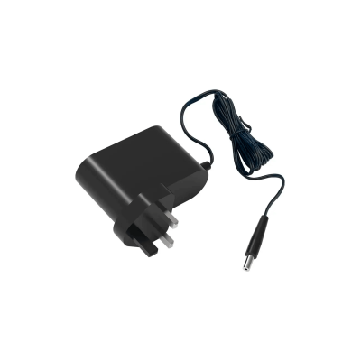 Carregador elétrico preto com ficha e cabo