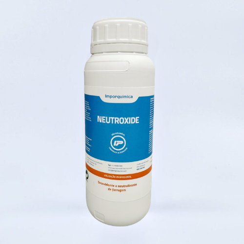 Neutroxide Frasco branco de produto químico Neutroxide com rótulo azul e branco