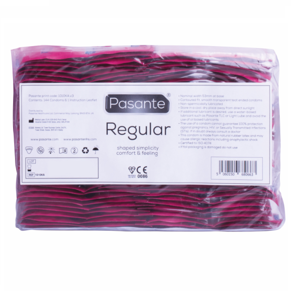 Pacote de preservativos Pasante Regular em embalagem transparente com rótulo branco