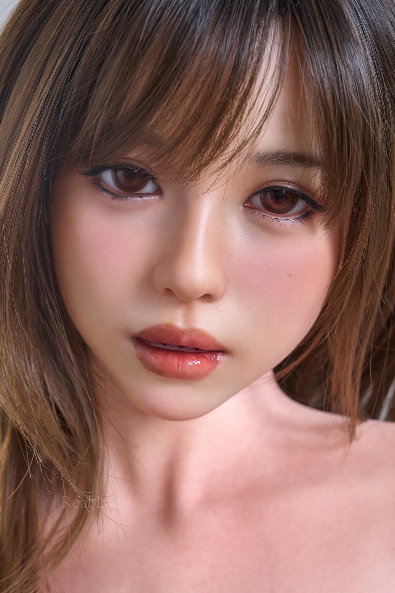 REAL LADY DOLL - Boneca Sexual Realista Asiática Alara: A Florista Elegante que Floresce em Silêncio