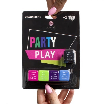 Dados coloridos para jogo erótico em embalagem preta Party Play com texto em várias línguas.