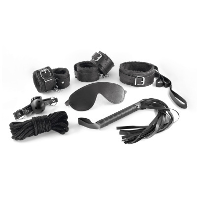 Conjunto de acessórios BDSM pretos com pernas, venda, mordaça, chicote e corda