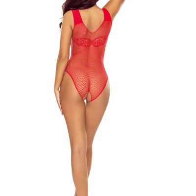 Body vermelho em rede com asas nas costas e salto alto preto