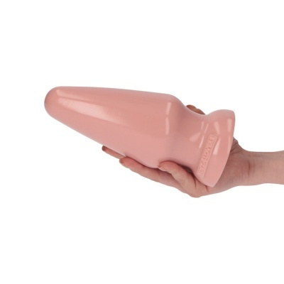 Produto rosa de plástico alongado com texto SEXYLOVEMZ segurado por mão