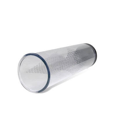 Copo transparente com padrão em relevo e aros coloridos