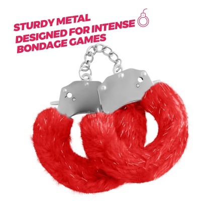 Algemas de metal prateado com pelúcia vermelha e texto em fundo branco