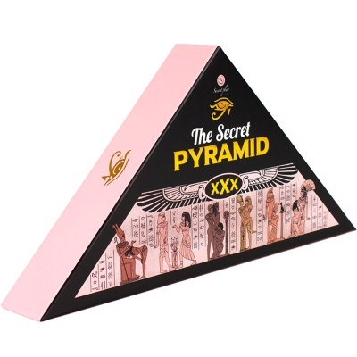 Embalagem triangular rosa e preta com texto e ilustrações de estilo egípcio