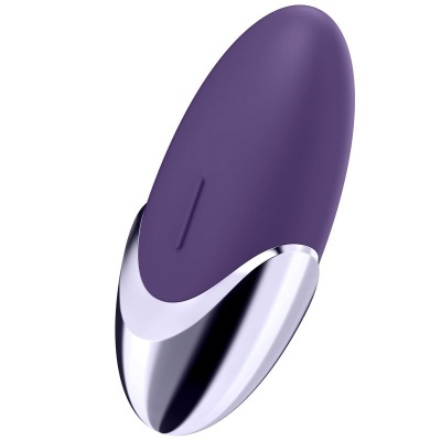Dispositivo ergonómico roxo com base prateada, fundo branco