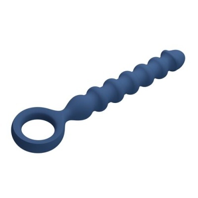 Produto azul com contas e anel na extremidade