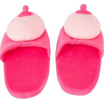 pantufas cor-de-rosa com topo redondo cor-de-rosa claro e detalhe escuro