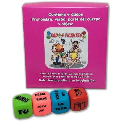 caixa rosa com texto espanhol e quatro dados coloridos para jogo adulto