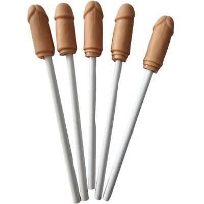 Cinco palitos com tampas em forma de pênis cor pele