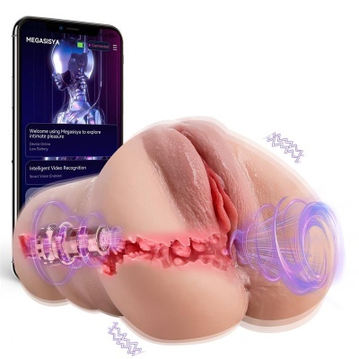 Brinquedo sexual realista em tons de pele com smartphone ao lado