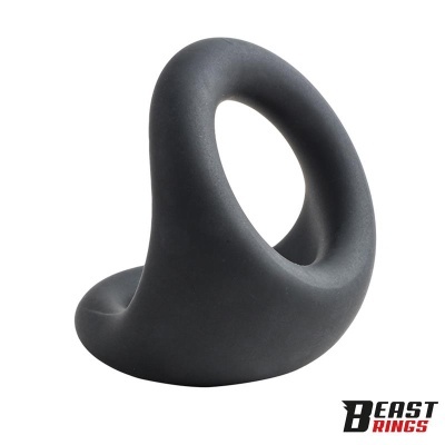 Anel preto de silicone com design ergonómico e logotipo BEAST RINGS